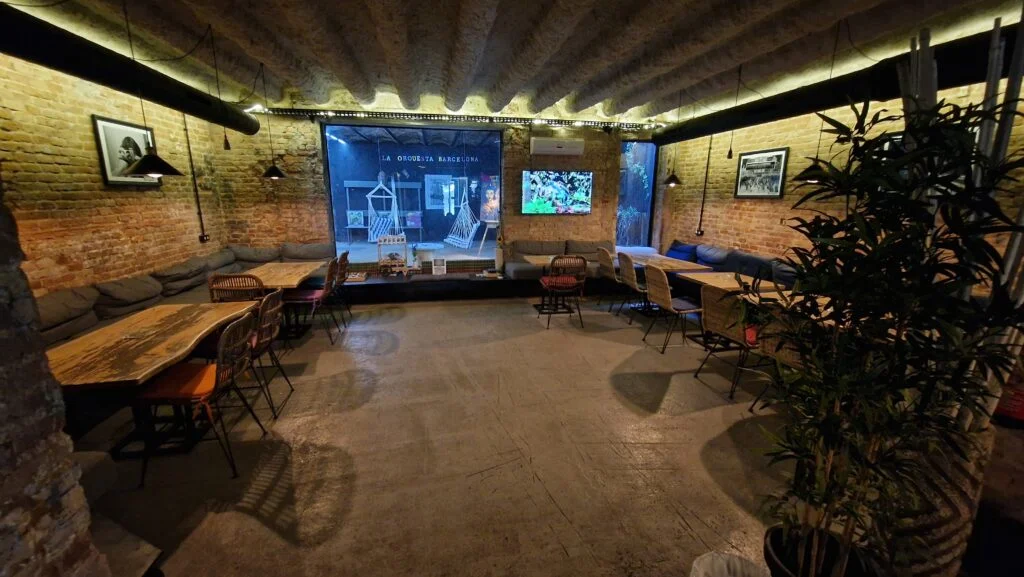 La Orquesta main hall